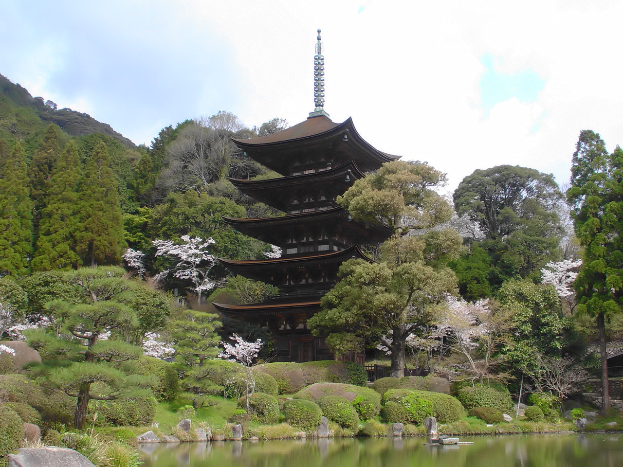 Ruriko-ji five-story pagoda